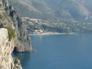 mare.grotta-roccia